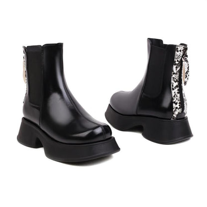 Bottes Orthopédiques Classiques au Style Intemporel
