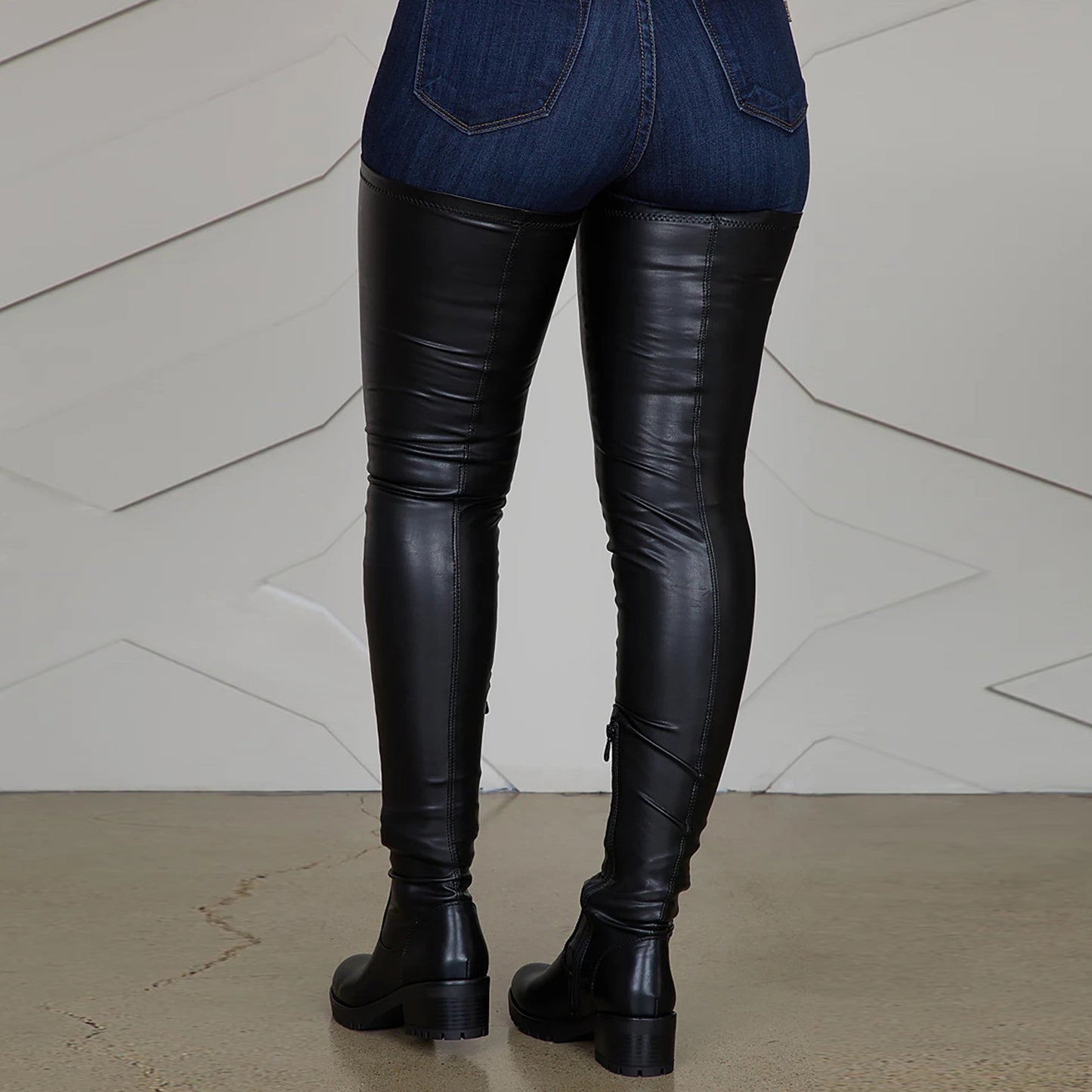 Bottes Orthopédiques Gracieuses au Look Moderne