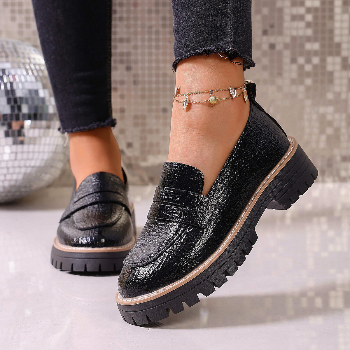 Chaussures Orthopédiques Gracieuses au Look Moderne