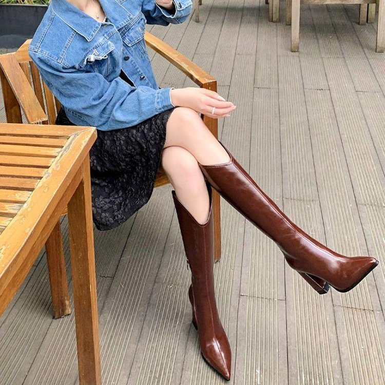 Bottes Orthopédiques Classiques au Style Intemporel