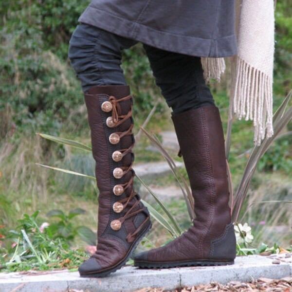 Bottes orthopédiques magnifiquement confectionnées