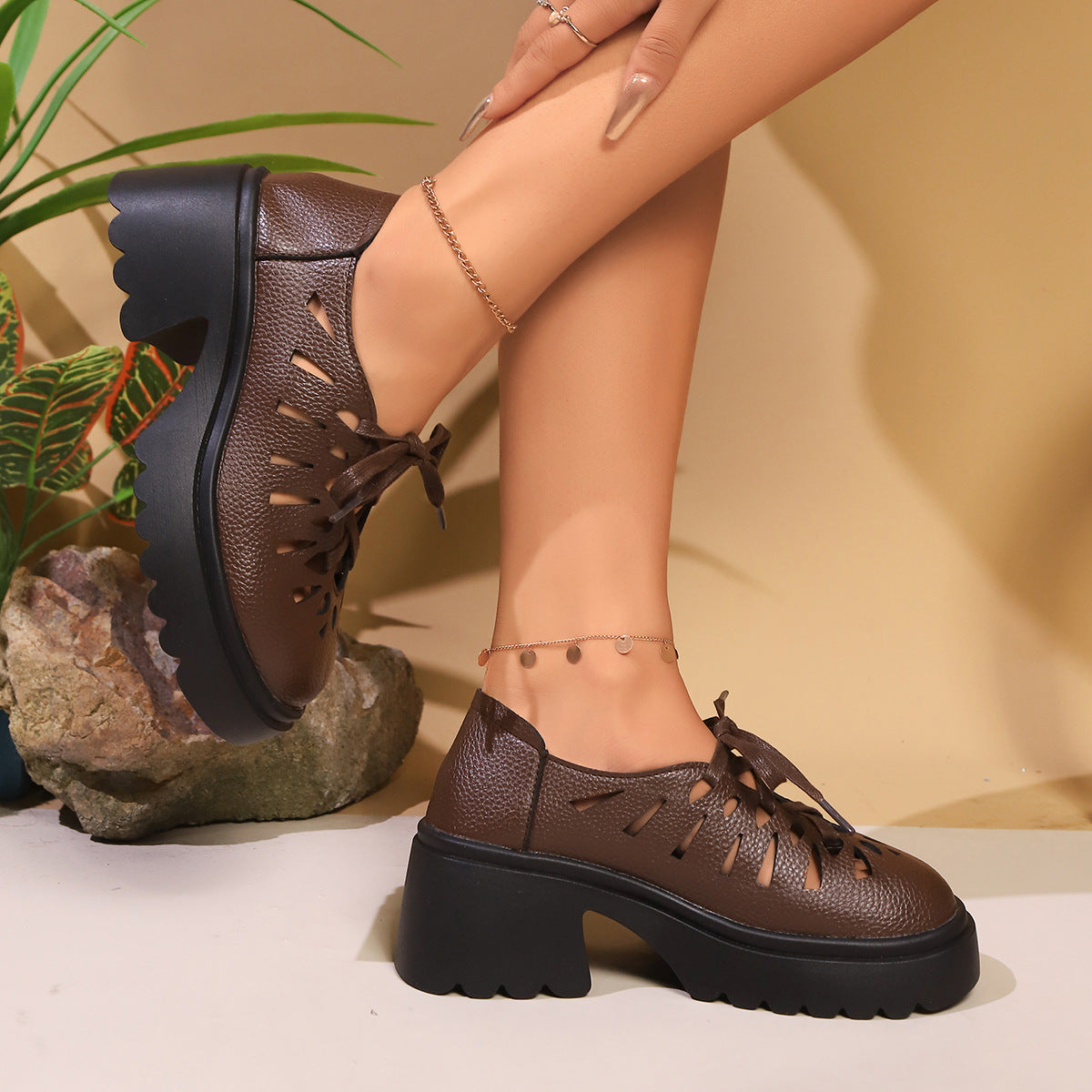 Talons Orthopédiques d'Inspiration Vintage