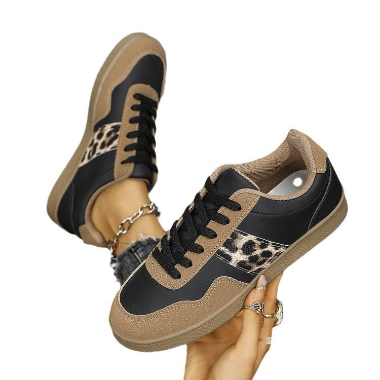 Chaussures Orthopédiques d'Inspiration Vintage