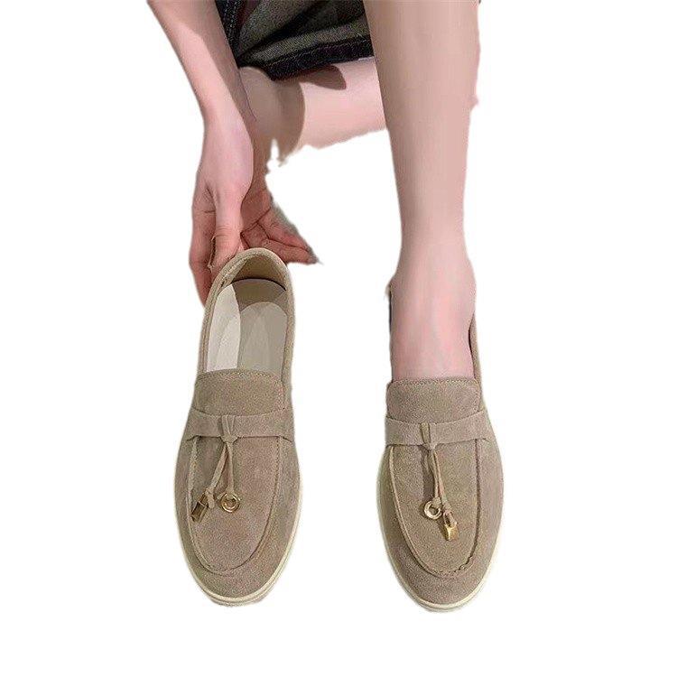 Chaussures Orthopédiques Gracieuses au Look Moderne
