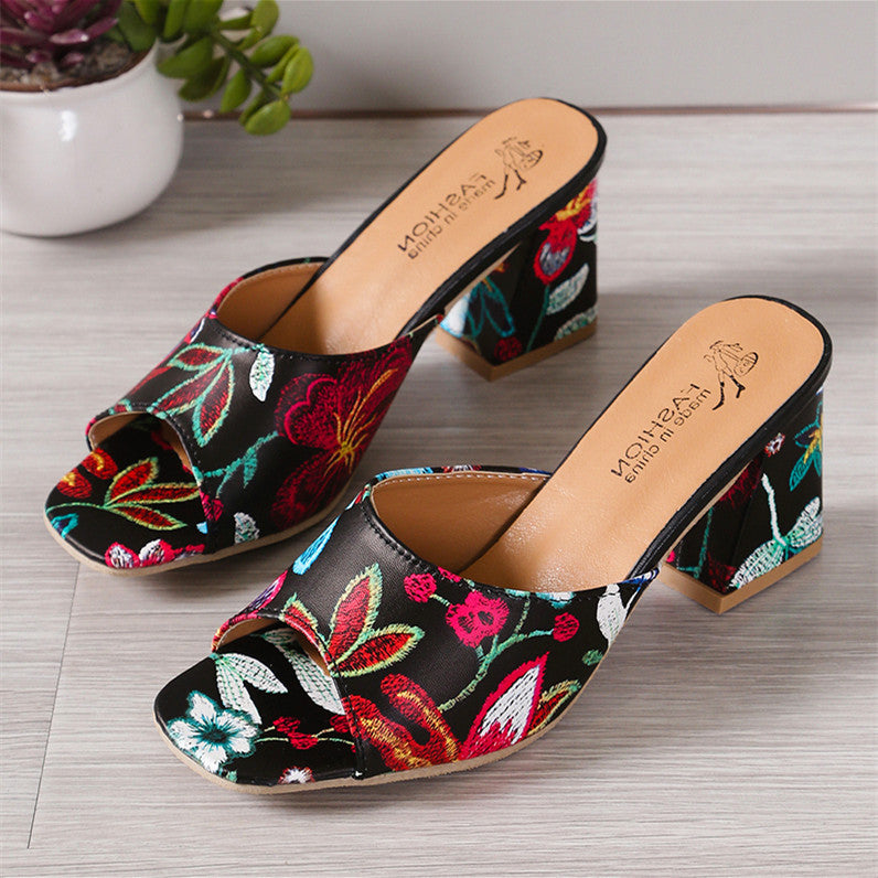 Chaussures Orthopédiques Gracieuses au Look Moderne