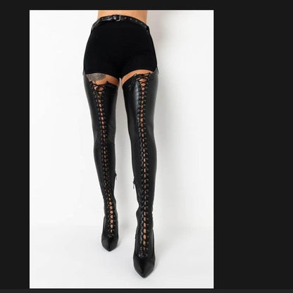 Bottes orthopédiques d'inspiration vintage