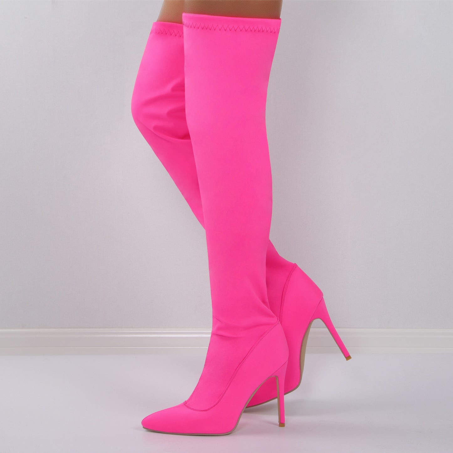 Bottes Orthopédiques Gracieuses au Look Moderne