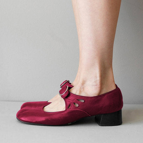 Chaussures Orthopédiques d'Inspiration Vintage