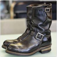 Bottes orthopédiques magnifiquement confectionnées