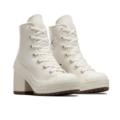 Bottes orthopédiques d'inspiration vintage