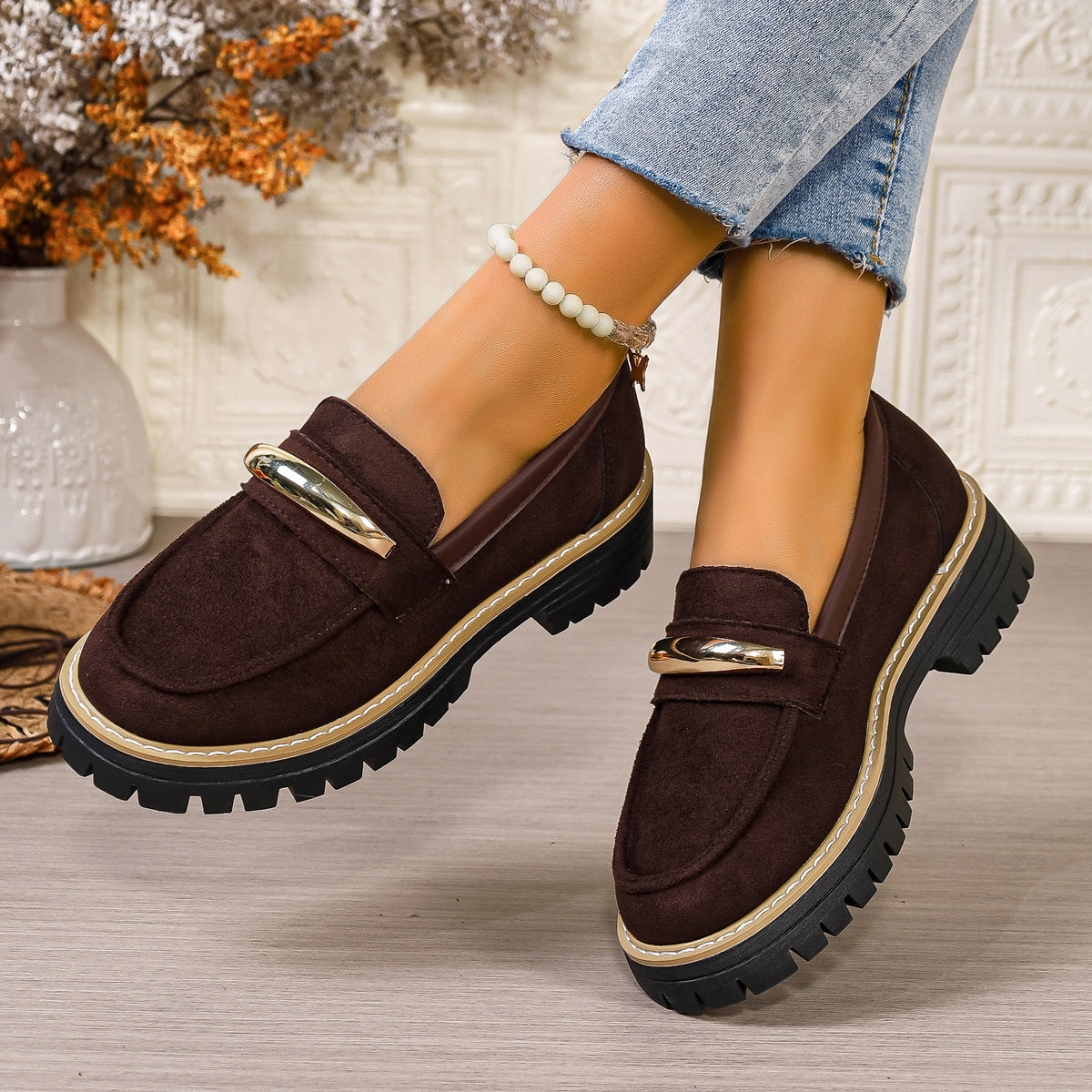 Chaussures Orthopédiques d'Inspiration Vintage