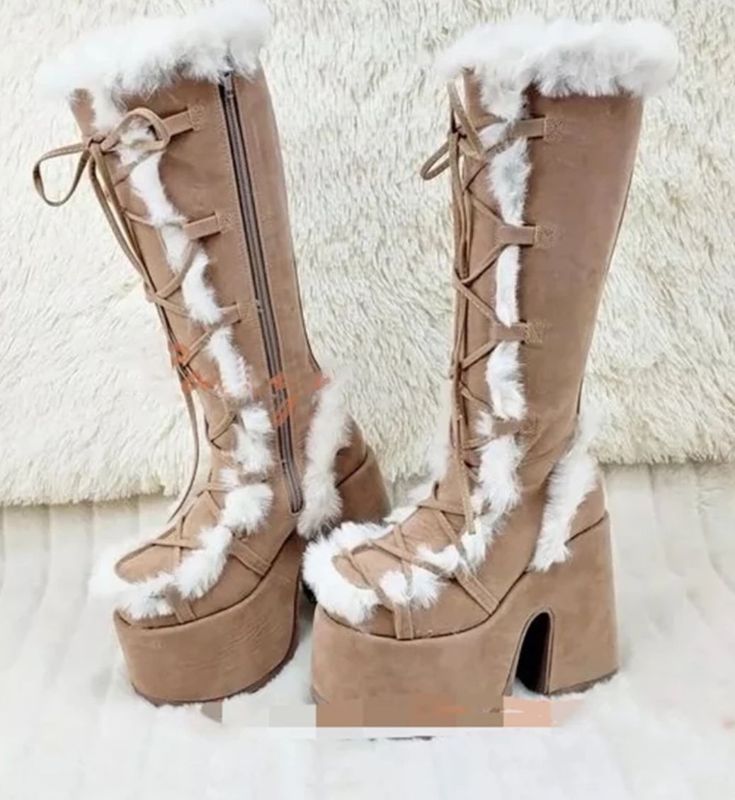 Bottes orthopédiques chic au design unique