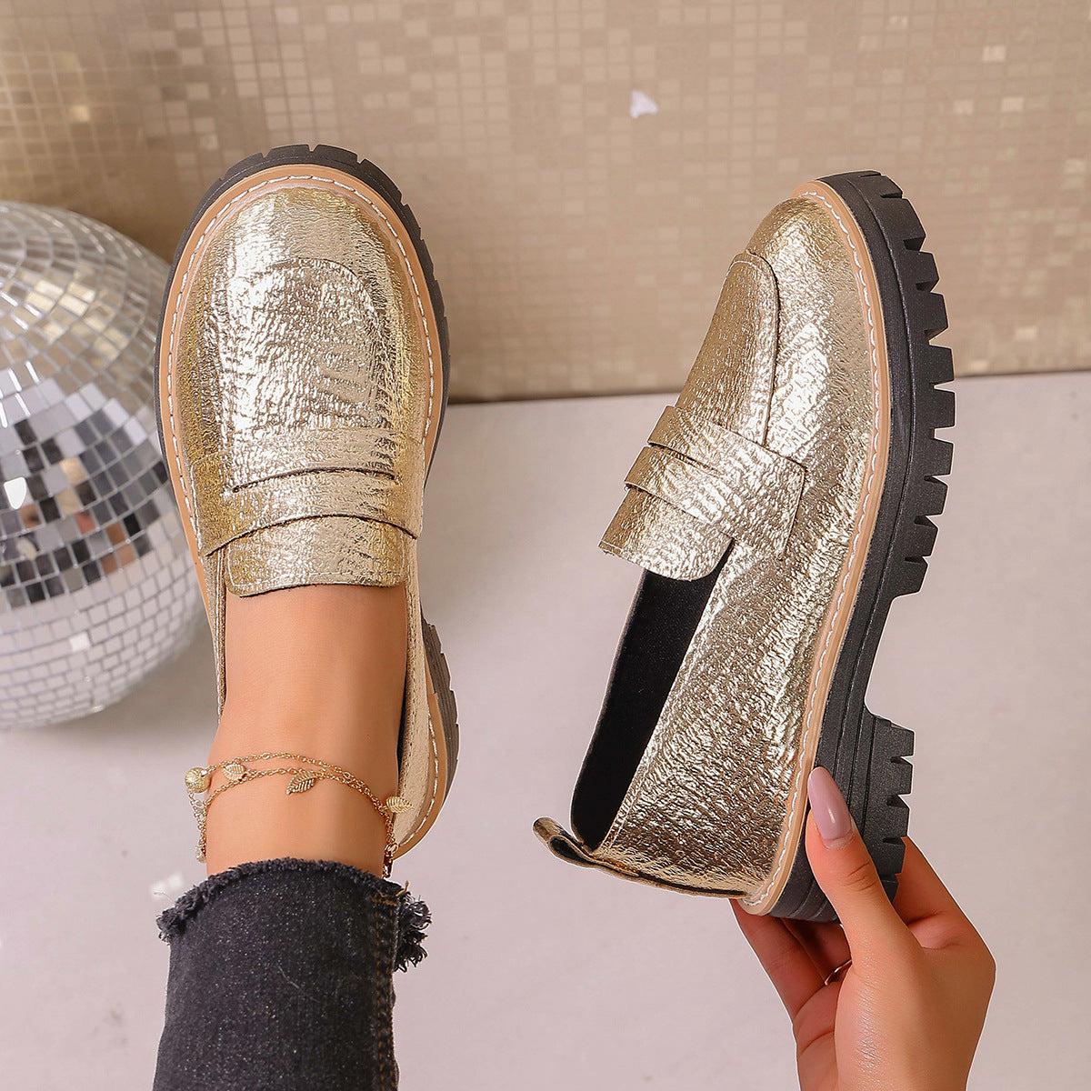 Chaussures Orthopédiques Gracieuses au Look Moderne