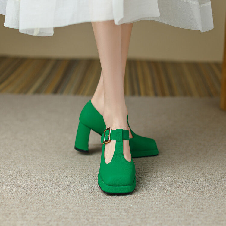 Chaussures Orthopédiques d'Inspiration Vintage