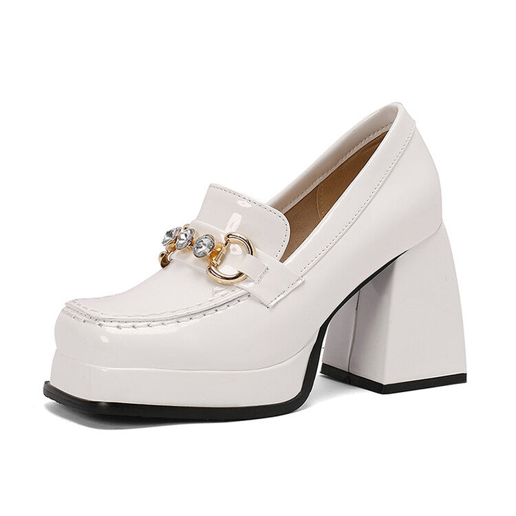 Chaussures Orthopédiques d'Inspiration Vintage