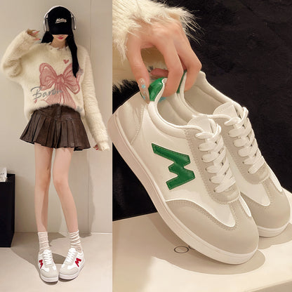 Chaussures Orthopédiques d'Inspiration Vintage