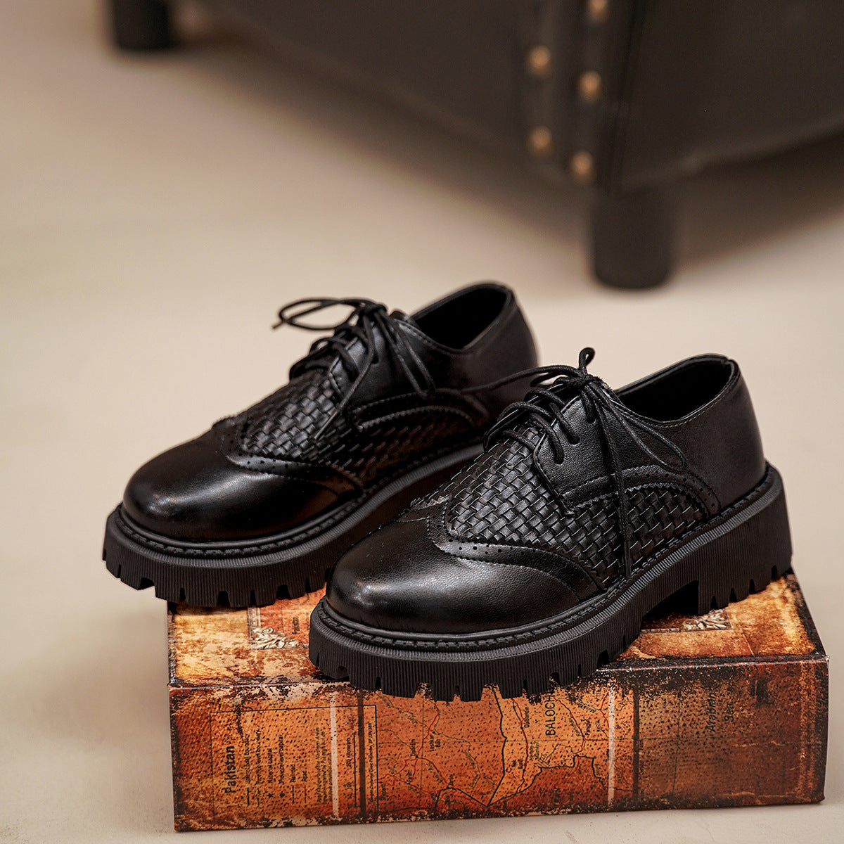 Chaussures Orthopédiques Gracieuses au Look Moderne