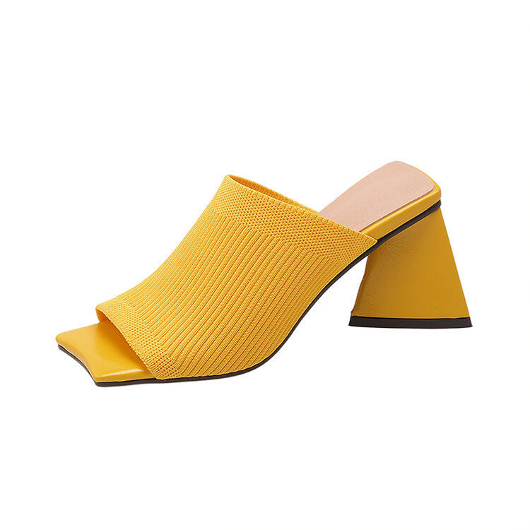 Chaussures Orthopédiques d'Inspiration Vintage