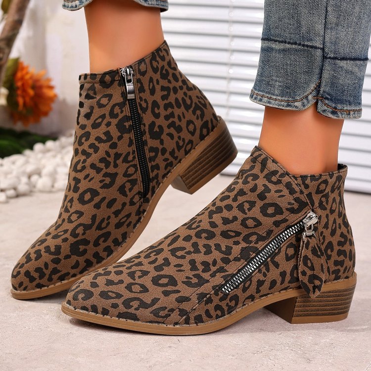 Chaussures Orthopédiques d'Inspiration Vintage