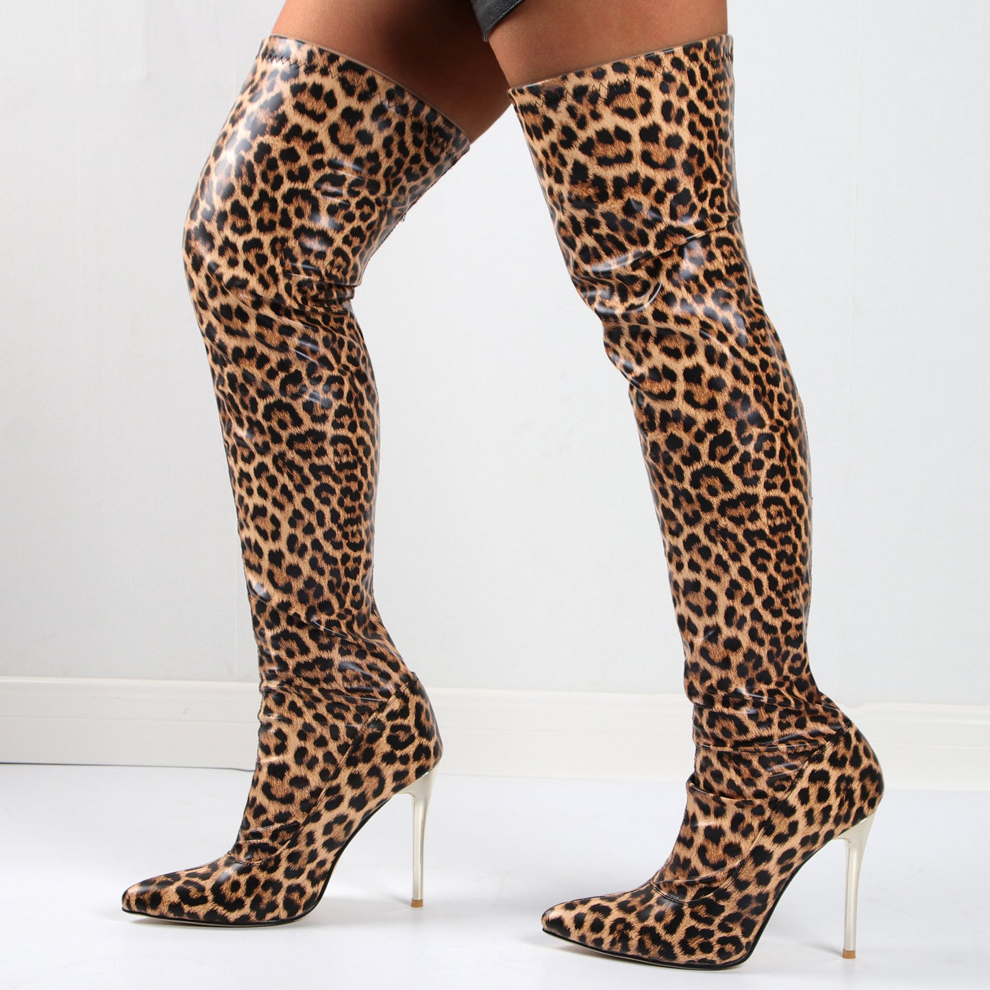 Bottes Orthopédiques Gracieuses au Look Moderne