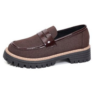 Chaussures Orthopédiques d'Inspiration Vintage