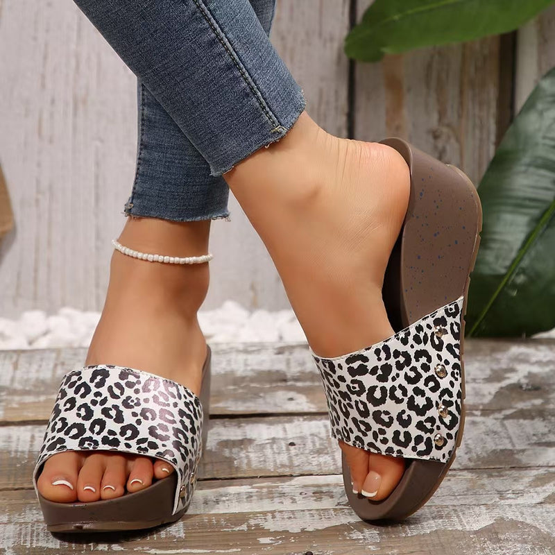 Sandales Orthopédiques Gracieuses au Look Moderne