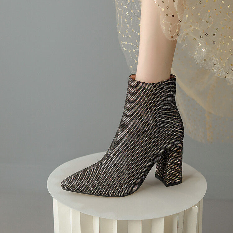 Bottes Orthopédiques Gracieuses au Look Moderne