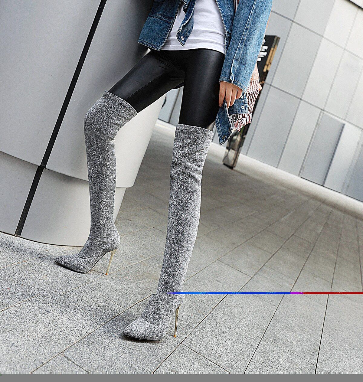 Bottes Orthopédiques Gracieuses au Look Moderne