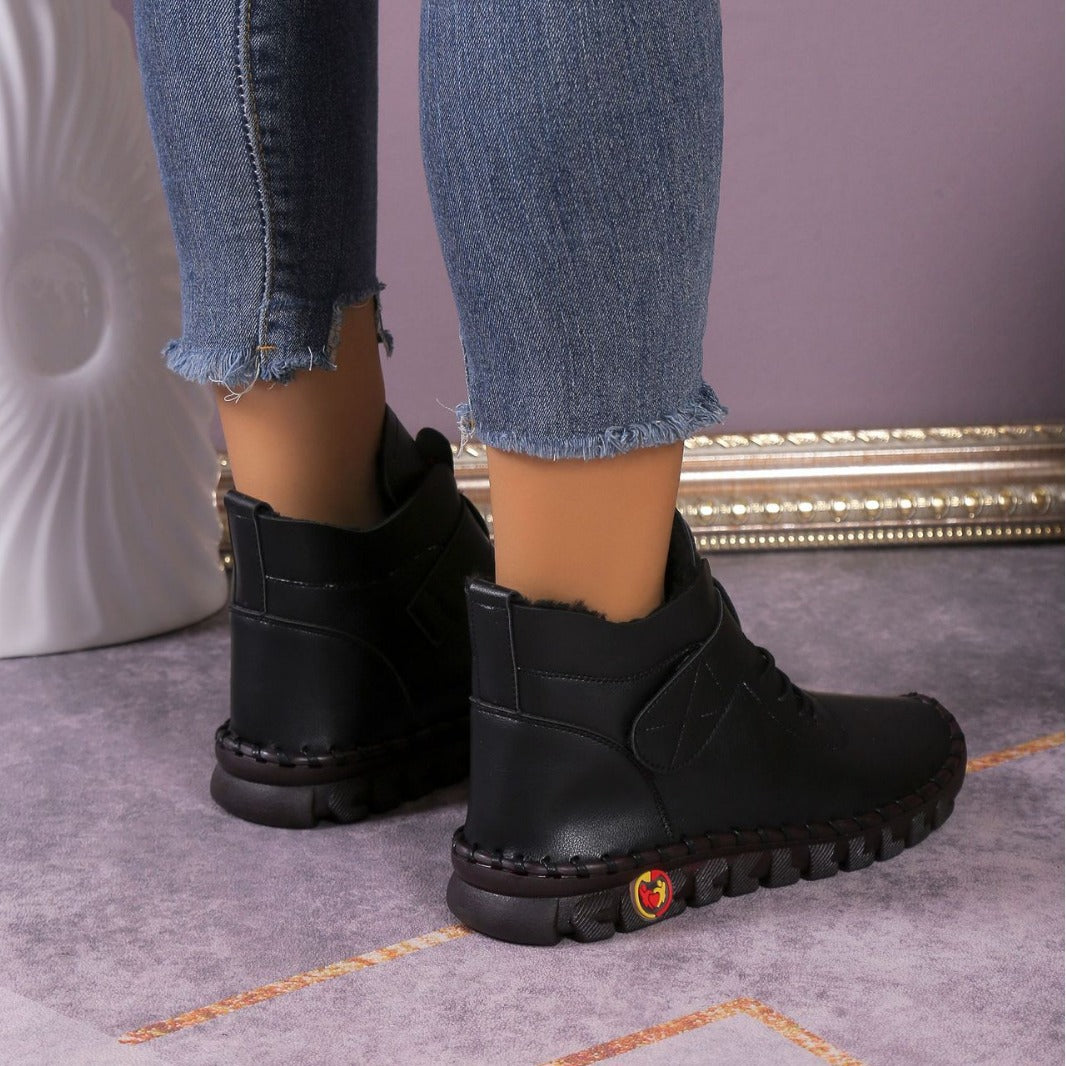 Chaussures Orthopédiques d'Inspiration Vintage