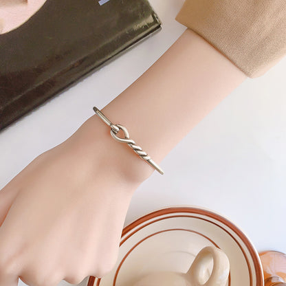 Bracelet classique au charme intemporel