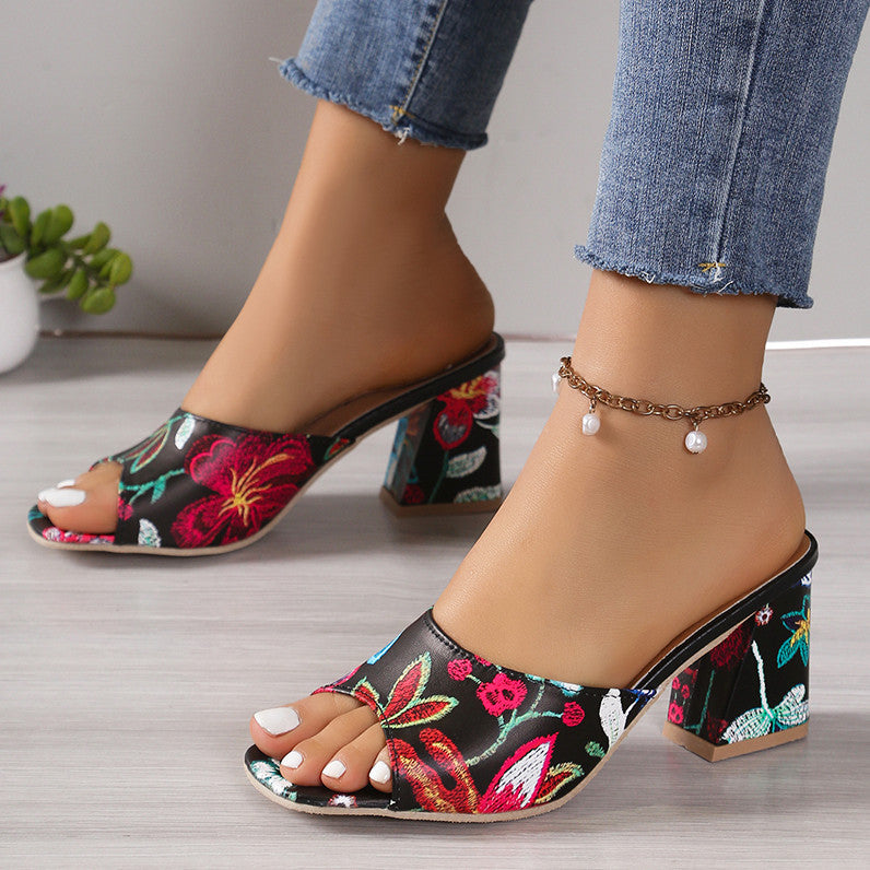 Chaussures Orthopédiques Gracieuses au Look Moderne