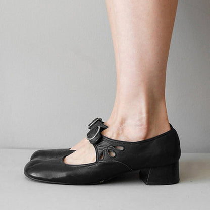 Chaussures Orthopédiques d'Inspiration Vintage