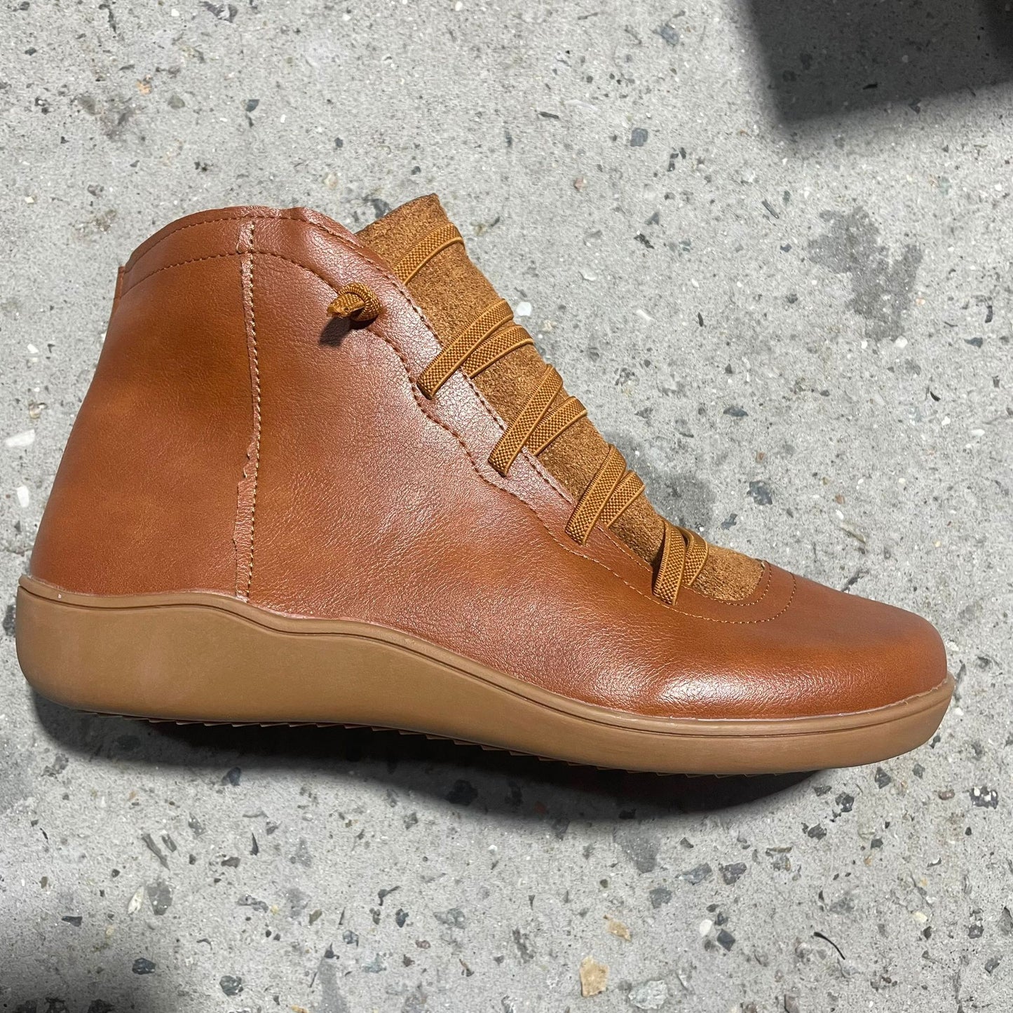 Bottes Orthopédiques Gracieuses au Look Moderne