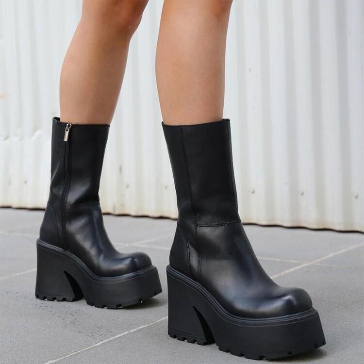 Bottes Orthopédiques Stylées pour Toute Occasion