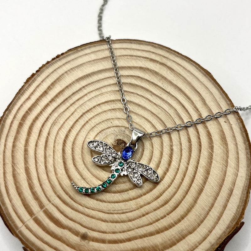 Collier classique au charme intemporel