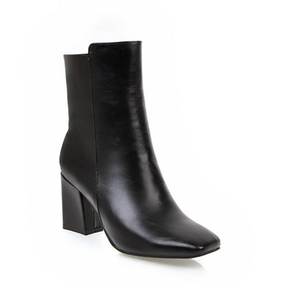 Bottes orthopédiques classiques au style intemporel