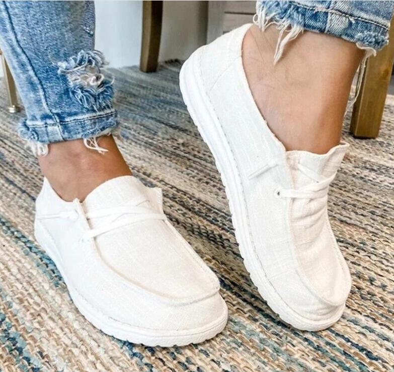 Chaussures Orthopédiques d'Inspiration Vintage