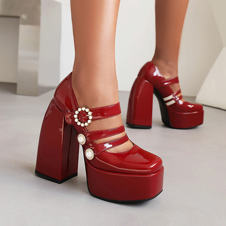 Chaussures Orthopédiques d'Inspiration Vintage