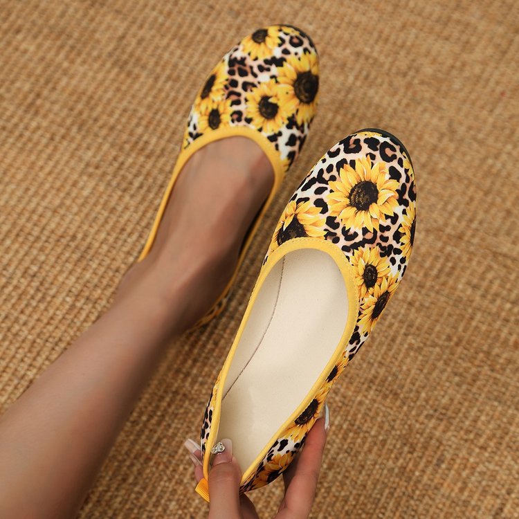 Chaussures Orthopédiques d'Inspiration Vintage