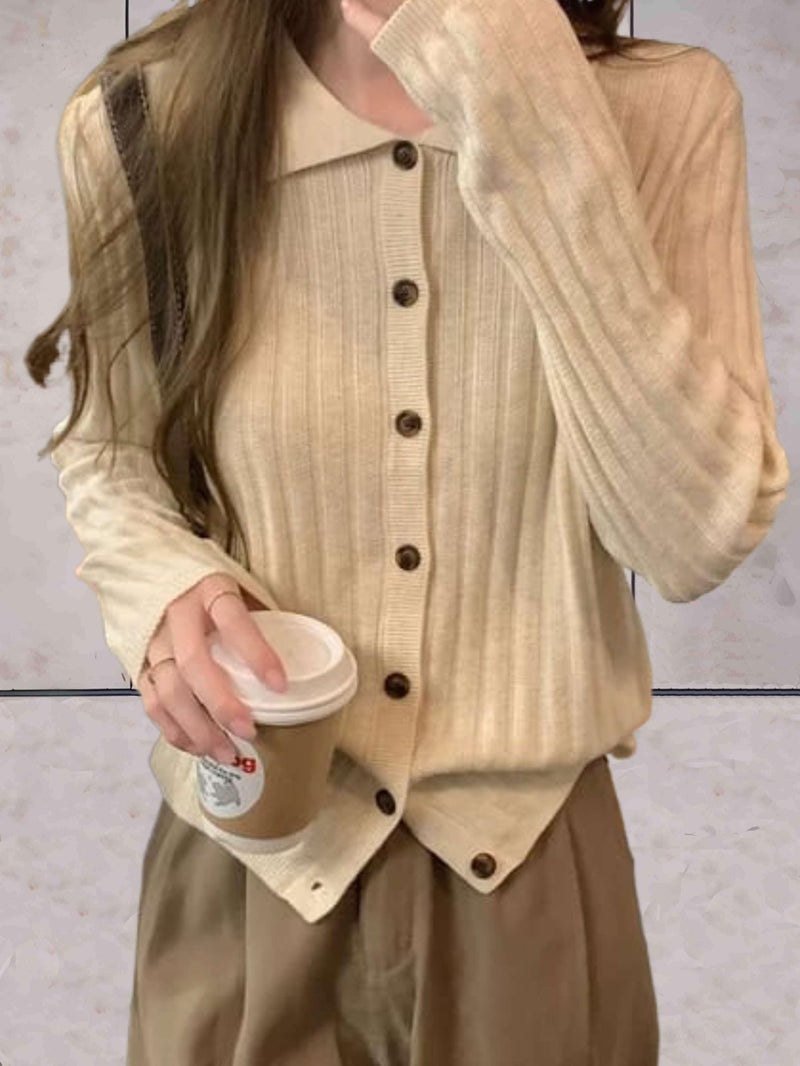 Pull au design réfléchi