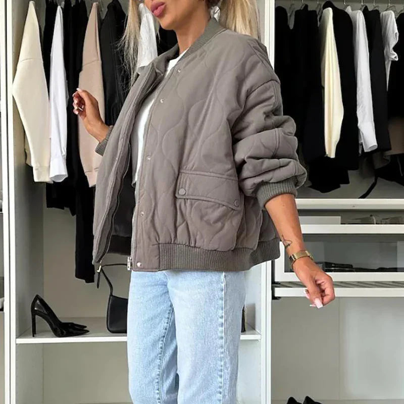 Veste au design réfléchi