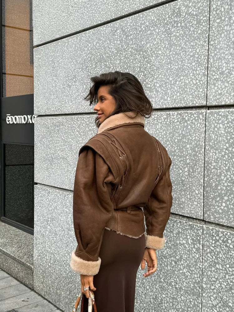 Veste magnifiquement confectionné
