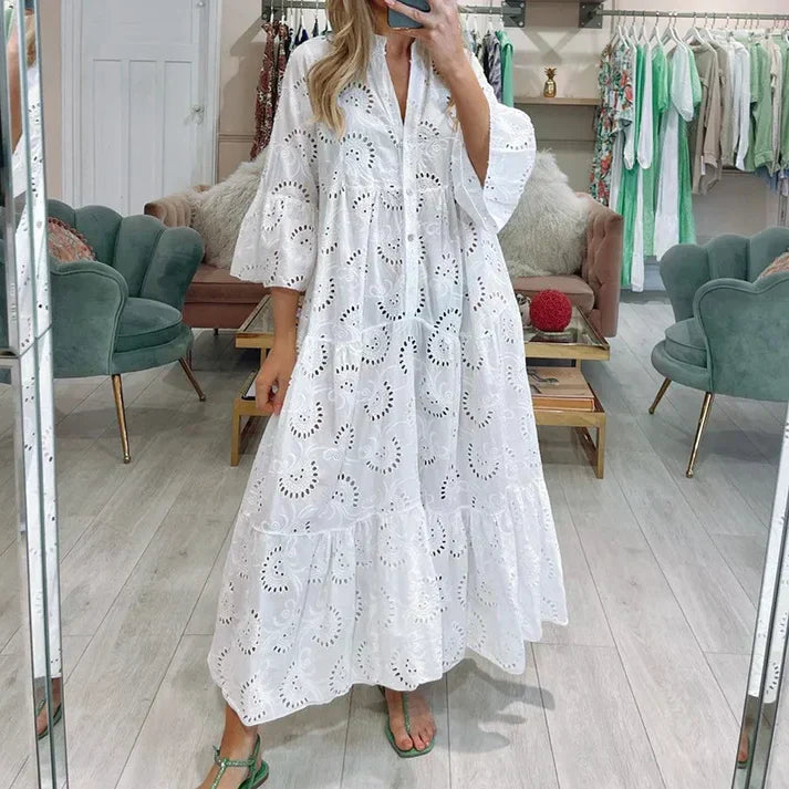 SL | Robe élégante avec œillets brodés
