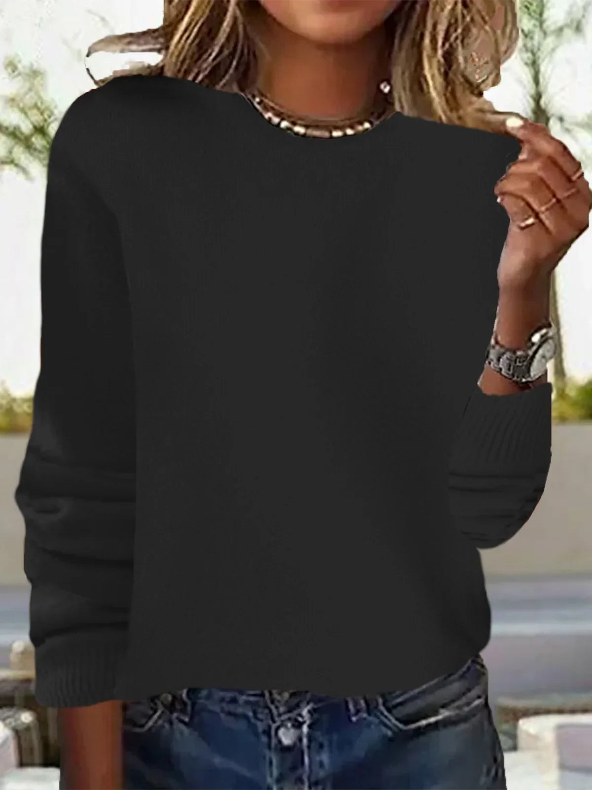 Pull épuré et contemporain
