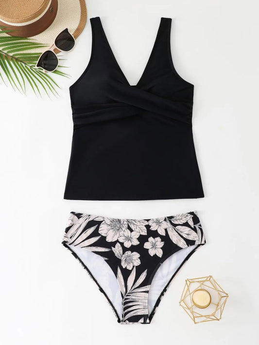 Casually Swimsuit With a Refined Edge