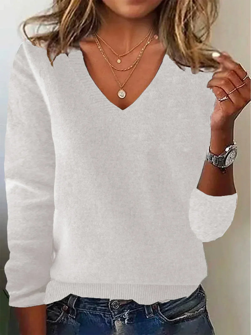 Pull épuré et contemporain