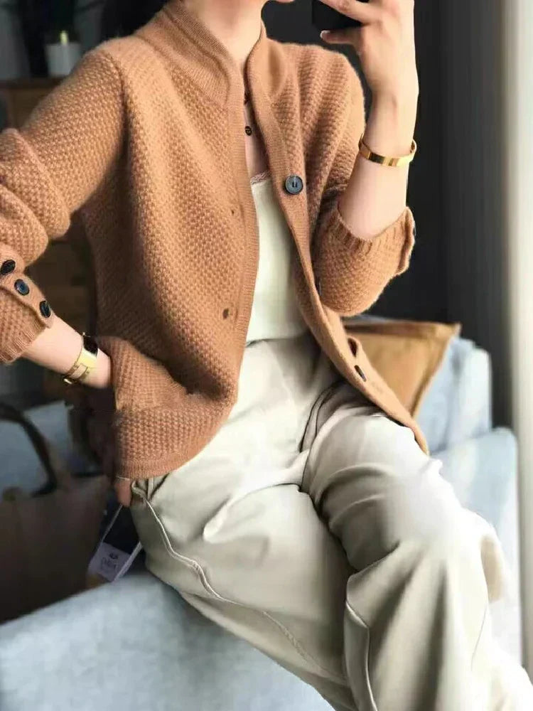 Pull au design réfléchi