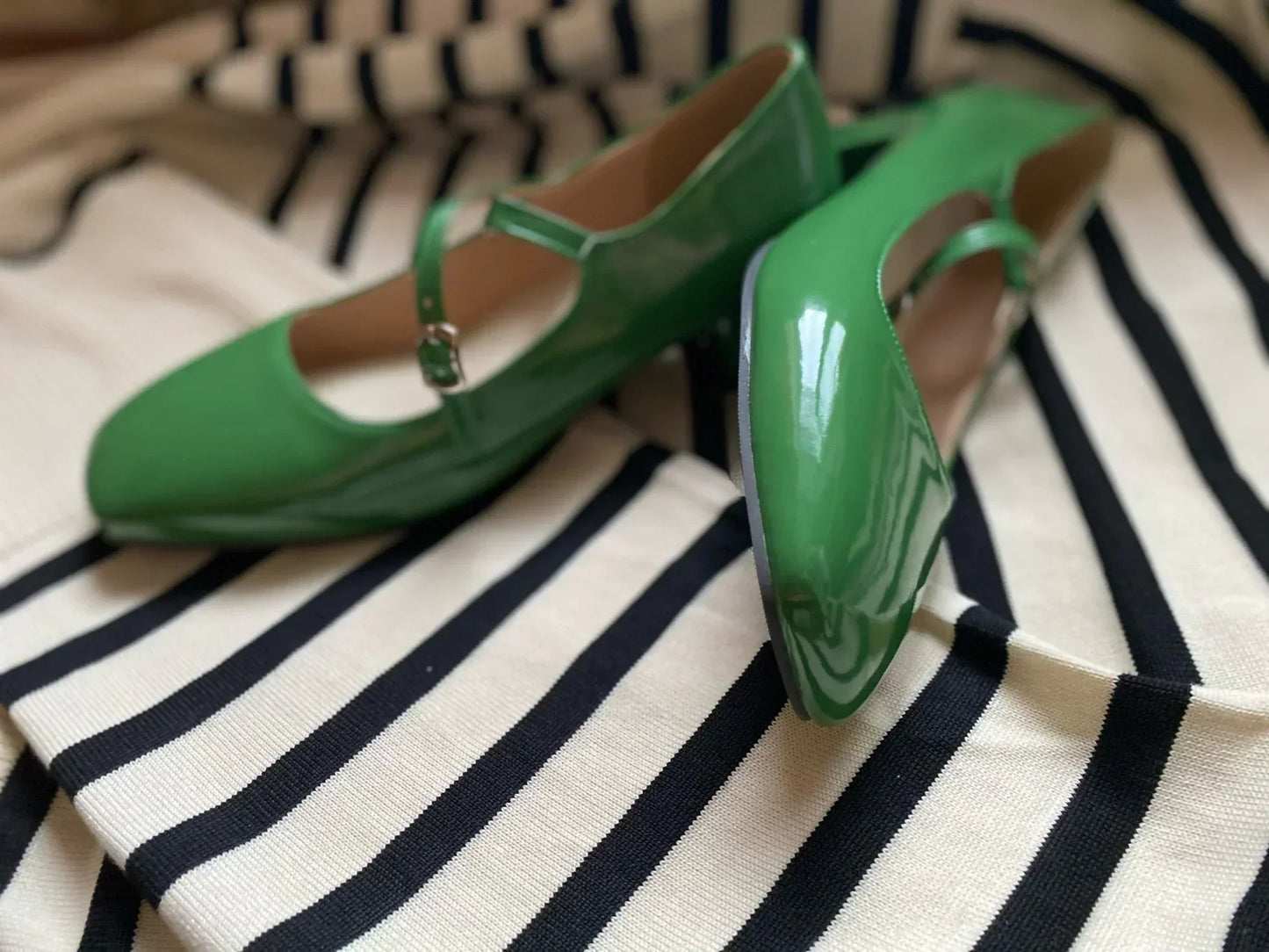 SL | Chaussures à talon bloc brillant