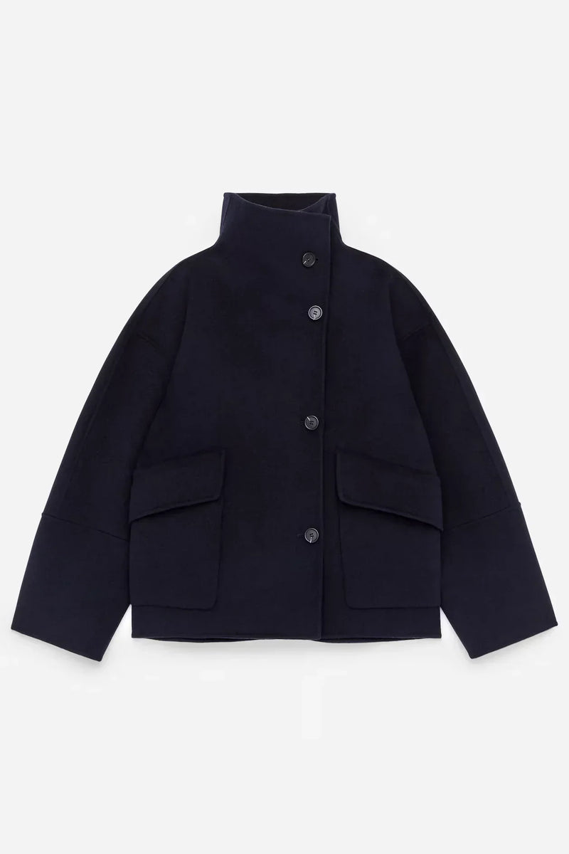 Veste moderne et minimaliste
