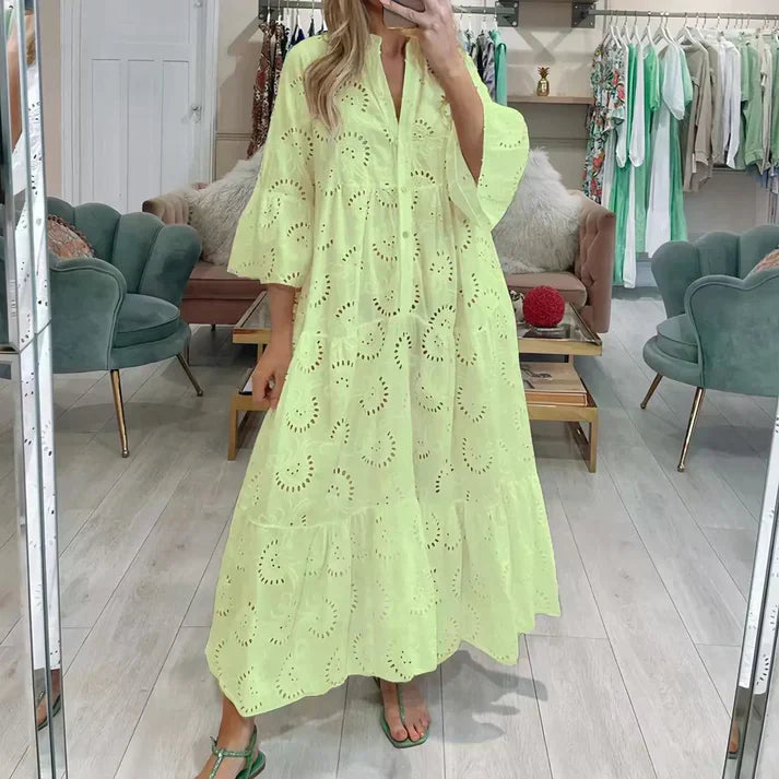 SL | Robe élégante avec œillets brodés